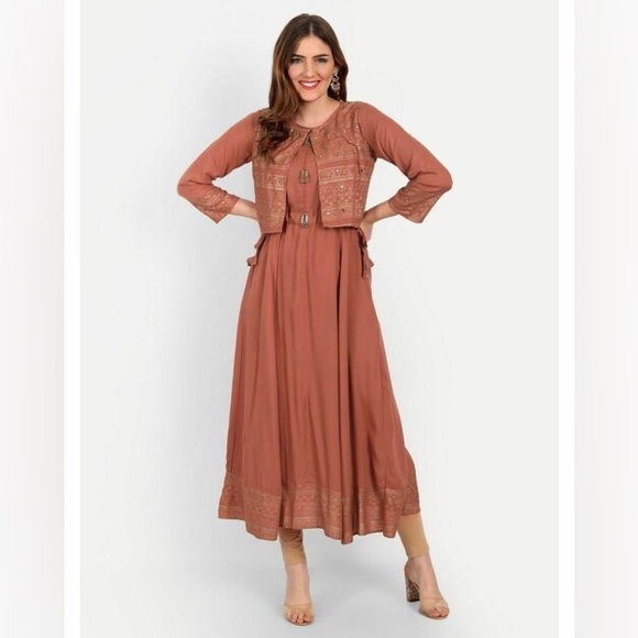 Happy Design Women Brown Printed Rayon Kurta - Picture 1 of 5